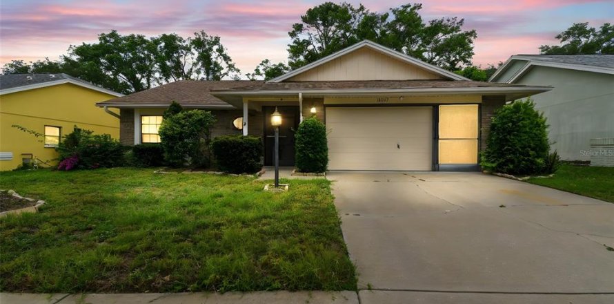 House in Hudson, Florida 2 bedrooms, 113.53 sq.m. № 1770939