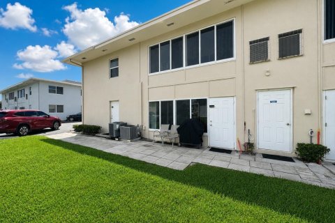 Condominio en venta en Boynton Beach, Florida, 1 dormitorio, 70.05 m2 № 2146246 - foto 18