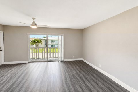 Condominio en venta en Boynton Beach, Florida, 1 dormitorio, 70.05 m2 № 2146246 - foto 7