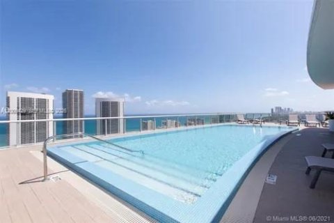 Copropriété à vendre à Hallandale Beach, Floride: 2 chambres, 96.34 m2 № 2090118 - photo 28