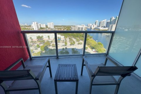 Copropriété à vendre à Hallandale Beach, Floride: 2 chambres, 96.34 m2 № 2090118 - photo 18