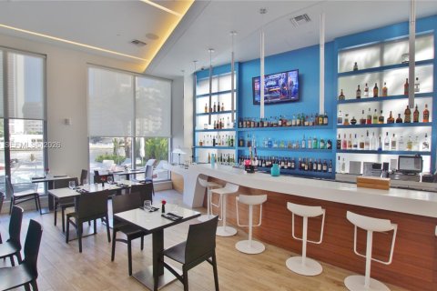 Copropriété à vendre à Hallandale Beach, Floride: 2 chambres, 96.34 m2 № 2090118 - photo 26