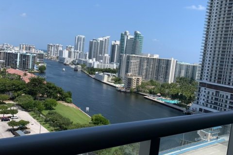 Copropriété à vendre à Hallandale Beach, Floride: 2 chambres, 96.34 m2 № 2090118 - photo 20