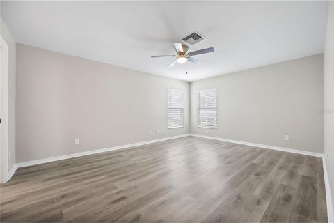 House in Cape Coral, Florida 3 bedrooms, 167.04 sq.m. № 1581870 - photo 22