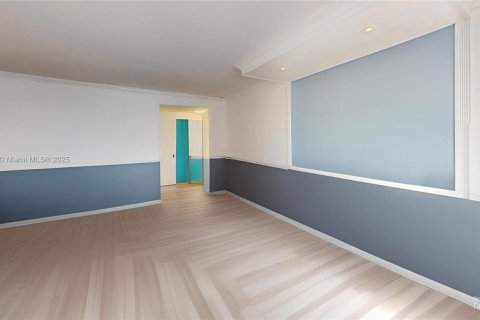 Condo in Miami, Florida, 2 bedrooms  № 1623135 - photo 25