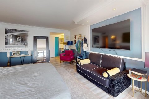 Condo in Miami, Florida, 2 bedrooms  № 1623135 - photo 24