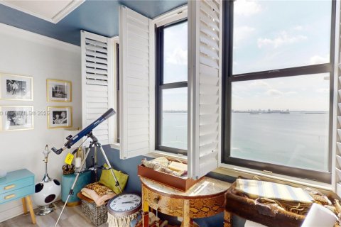 Condo in Miami, Florida, 2 bedrooms  № 1623135 - photo 26