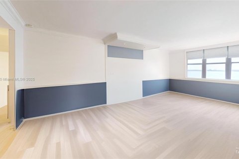 Condo in Miami, Florida, 2 bedrooms  № 1623135 - photo 15