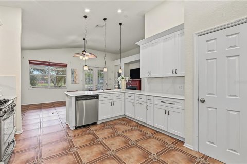 House in Tampa, Florida 3 bedrooms, 170.85 sq.m. № 2410330 - photo 10