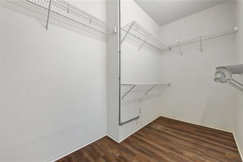 House in Tampa, Florida 3 bedrooms, 170.85 sq.m. № 2410330 - photo 30