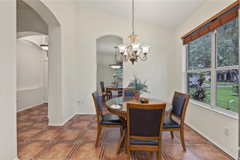 House in Tampa, Florida 3 bedrooms, 170.85 sq.m. № 2410330 - photo 17