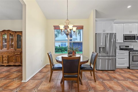 House in Tampa, Florida 3 bedrooms, 170.85 sq.m. № 2410330 - photo 15