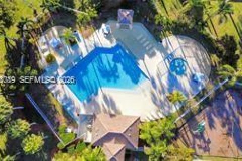 Touwnhouse à vendre à Cutler Bay, Floride: 2 chambres, 78.04 m2 № 2057087 - photo 11