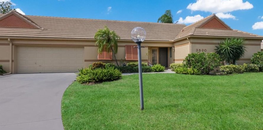 Touwnhouse à Bradenton, Floride 2 chambres, 175.49 m2 № 2406505