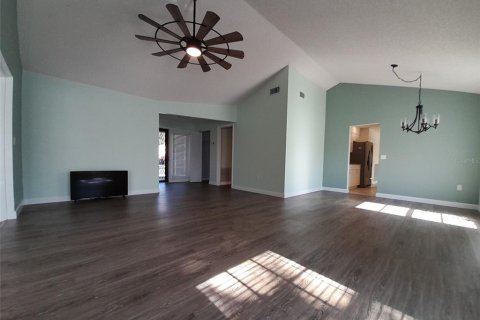 Touwnhouse à vendre à Bradenton, Floride: 2 chambres, 175.49 m2 № 2406505 - photo 9
