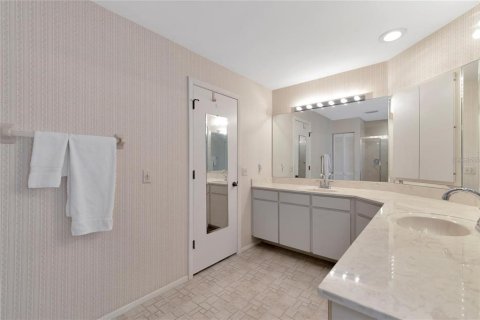 Touwnhouse à vendre à Bradenton, Floride: 2 chambres, 175.49 m2 № 2406505 - photo 18
