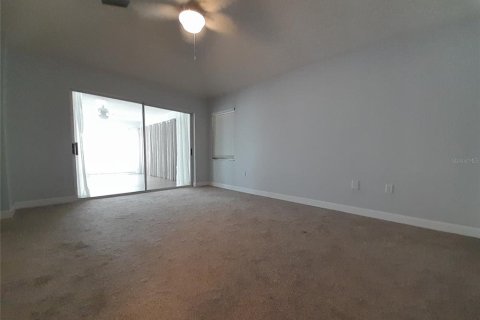 Touwnhouse à vendre à Bradenton, Floride: 2 chambres, 175.49 m2 № 2406505 - photo 15