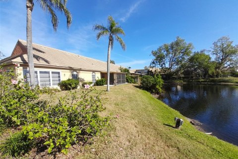 Touwnhouse à vendre à Bradenton, Floride: 2 chambres, 175.49 m2 № 2406505 - photo 23