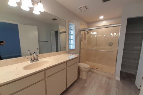 Touwnhouse à vendre à Bradenton, Floride: 2 chambres, 175.49 m2 № 2406505 - photo 19