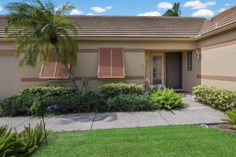 Touwnhouse à vendre à Bradenton, Floride: 2 chambres, 175.49 m2 № 2406505 - photo 2