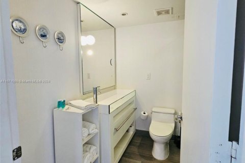 Condominio en venta en Miami Beach, Florida, 49.24 m2 № 1754391 - foto 7