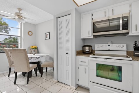 Condo in Margate, Florida, 2 bedrooms  № 2185705 - photo 13