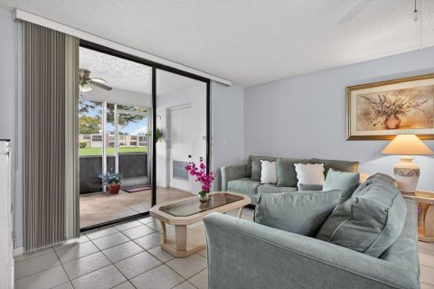 Condo in Margate, Florida, 2 bedrooms  № 2185705 - photo 22