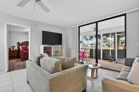Condo in Margate, Florida, 2 bedrooms  № 2185705 - photo 24