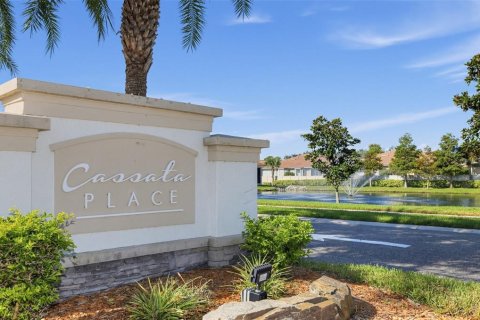House in Venice, Florida 2 bedrooms, 139.45 sq.m. № 2393515