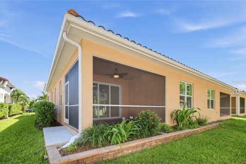House in Venice, Florida 2 bedrooms, 139.45 sq.m. № 2393515 - photo 29