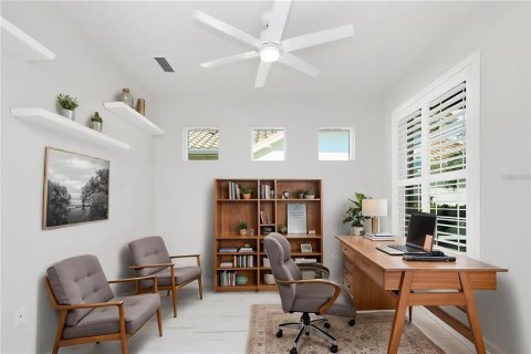 House in Venice, Florida 2 bedrooms, 139.45 sq.m. № 2393515 - photo 13