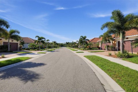 House in Venice, Florida 2 bedrooms, 139.45 sq.m. № 2393515 - photo 4