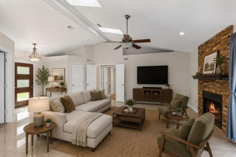 House in Orlando, Florida 3 bedrooms, 121.14 sq.m. № 2239603 - photo 4