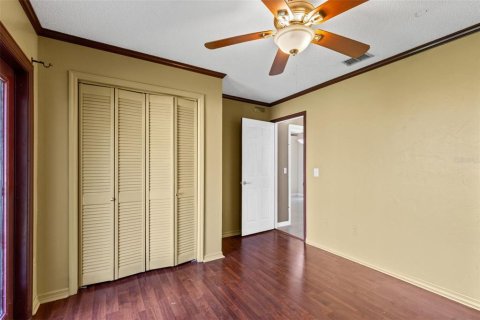 House in Orlando, Florida 3 bedrooms, 121.14 sq.m. № 2239603 - photo 20