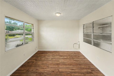 Duplex in Clearwater, Florida 4 bedrooms, 182.27 sq.m. № 2386296 - photo 13