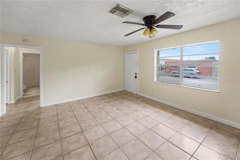 Duplex in Clearwater, Florida 4 bedrooms, 182.27 sq.m. № 2386296 - photo 7