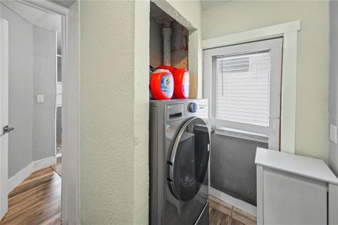 Duplex in Clearwater, Florida 4 bedrooms, 182.27 sq.m. № 2386296 - photo 29