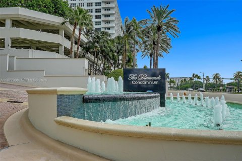 Copropriété à louer à Miami Beach, Floride: 2 chambres, 128.21 m2 № 2041791 - photo 17