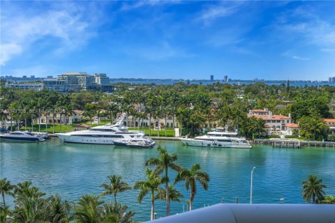 Copropriété à louer à Miami Beach, Floride: 2 chambres, 128.21 m2 № 2041791 - photo 18