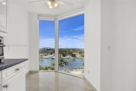 Copropriété à louer à Miami Beach, Floride: 2 chambres, 128.21 m2 № 2041791 - photo 21