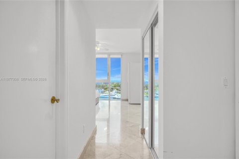 Copropriété à louer à Miami Beach, Floride: 2 chambres, 128.21 m2 № 2041791 - photo 24