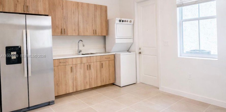 Apartment in Florida City, Florida 1 bedroom № 2067441