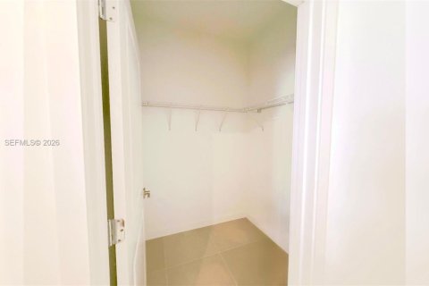 Apartment in Florida City, Florida 1 bedroom № 2067441 - photo 4