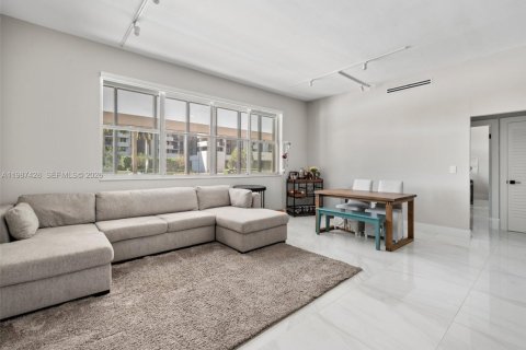 Copropriété à louer à Coral Gables, Floride: 2 chambres, 100.52 m2 № 2051563 - photo 8