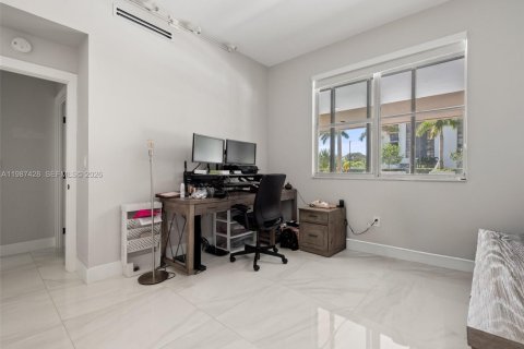 Copropriété à louer à Coral Gables, Floride: 2 chambres, 100.52 m2 № 2051563 - photo 14
