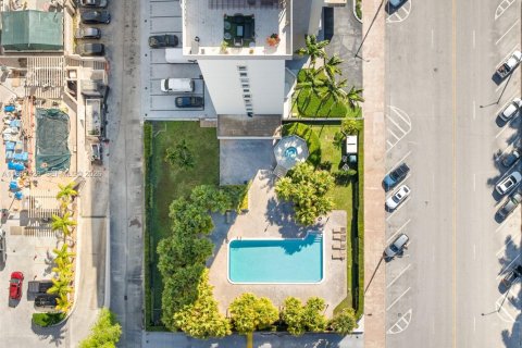 Copropriété à louer à Coral Gables, Floride: 2 chambres, 100.52 m2 № 2051563 - photo 3