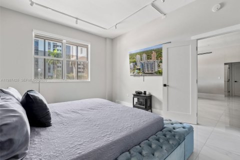 Copropriété à louer à Coral Gables, Floride: 2 chambres, 100.52 m2 № 2051563 - photo 19