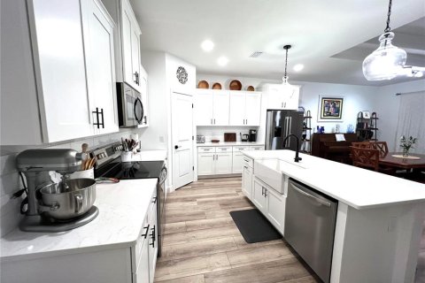 Casa en venta en Gainesville, Florida, 4 dormitorios, 167.22 m2 № 1670077 - foto 5