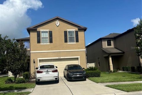 House in MAGNOLIA PARK in Riverview, Florida 3 bedrooms, 240.99 sq.m. № 1555215 - photo 1