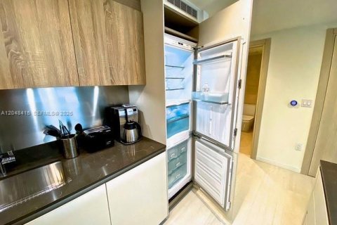 Снять в аренду кондоминиум в Майами, Флорида 1 спальня, 80.82м2, № 2145877 - фото 11